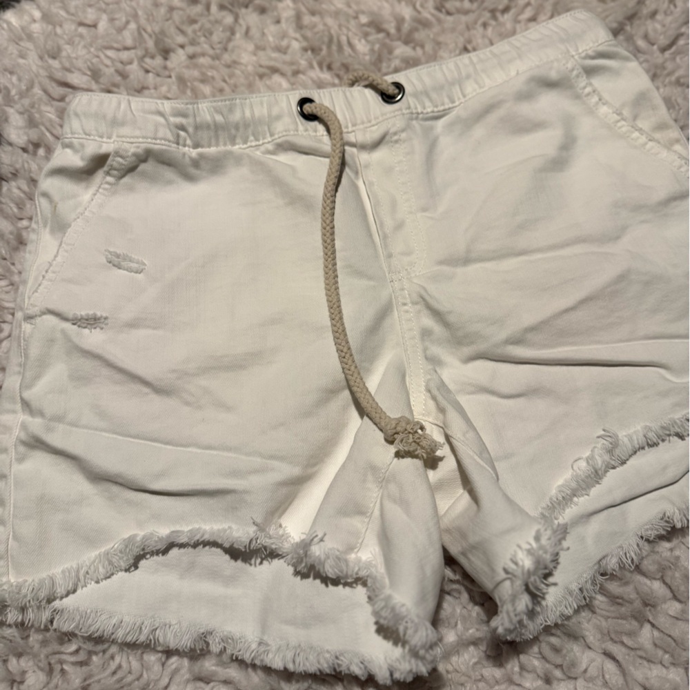 Aerie NWOT White Frayed Hem Shorts